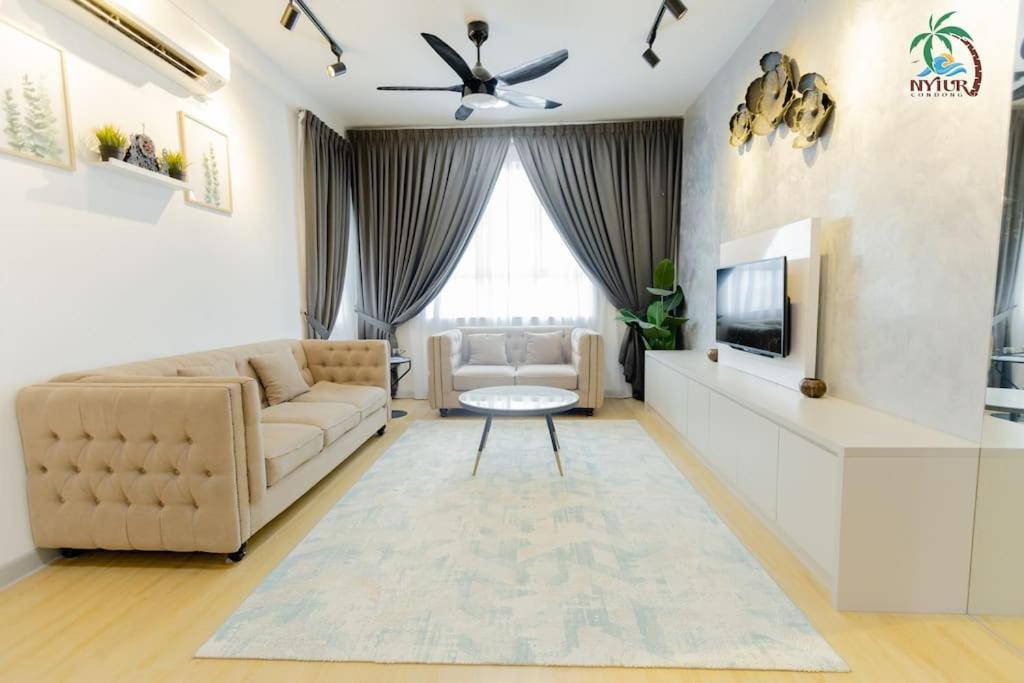 New Drawbridge Condo With Seaview And Pool Куала-Тренгану Экстерьер фото