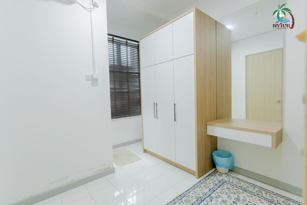 New Drawbridge Condo With Seaview And Pool Куала-Тренгану Экстерьер фото