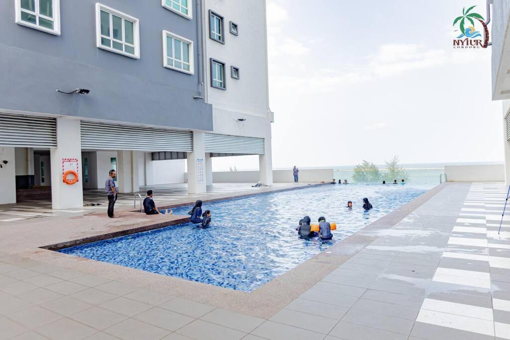 New Drawbridge Condo With Seaview And Pool Куала-Тренгану Экстерьер фото